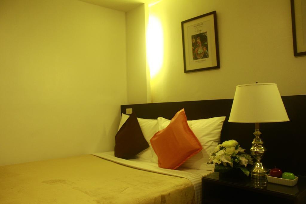 Gervasia Hotel Makati Μανίλα Δωμάτιο φωτογραφία